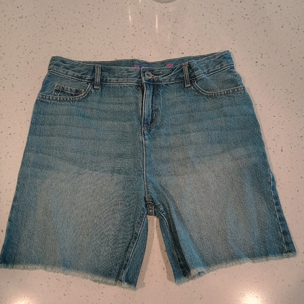 The Children’s Place MIDI Mi-long jean shorts